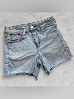 American Eagle Outfitters Light Wash Denim Cutoff Shorts Size 4
